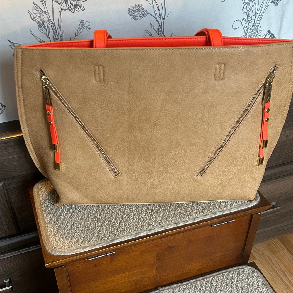Steve Madden Brown Tote Bag with Inside Pockets & Smaller Pouch